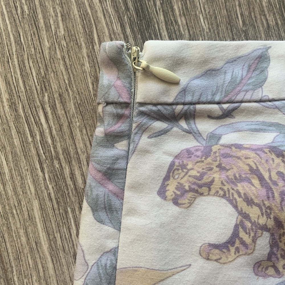 Safari/Jungle High Waisted Shorts Size 10 - Picture 3 of 7